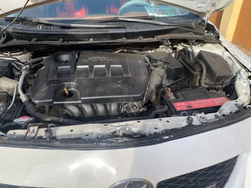 Toyota Corolla   - 2009
