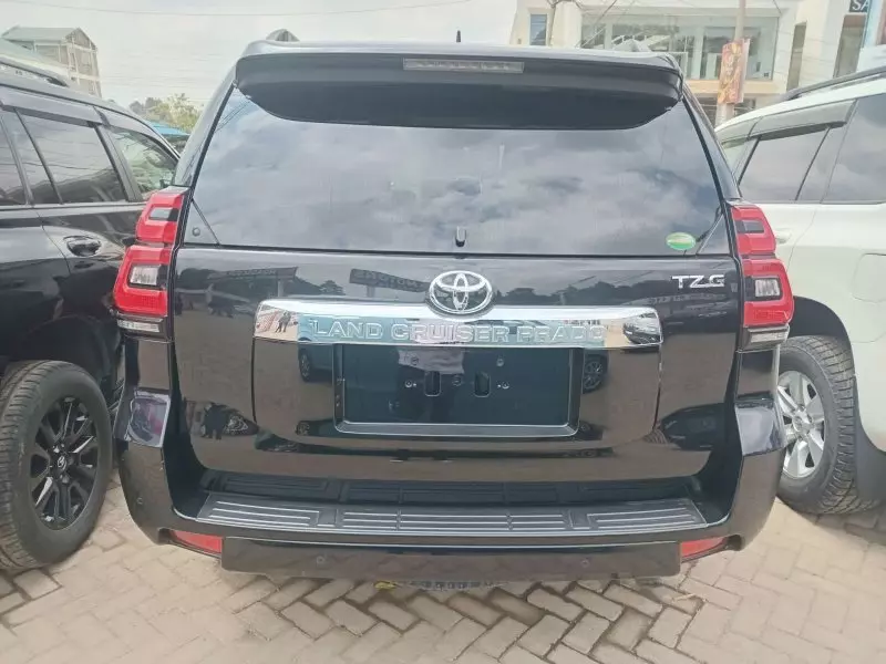 TOYOTA Landcruiser Prado   - 2019