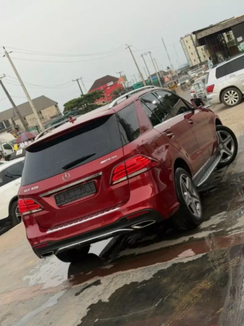 Mercedes-Benz GLE 400   - 2016