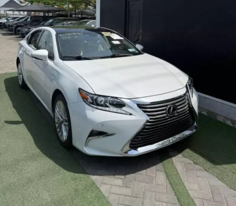 Lexus ES 350   - 2013