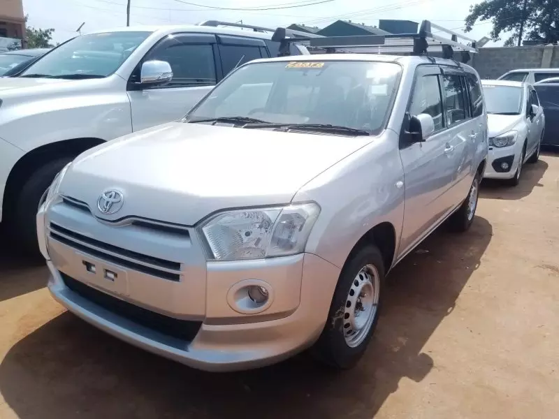 Toyota Succeed    - 2015