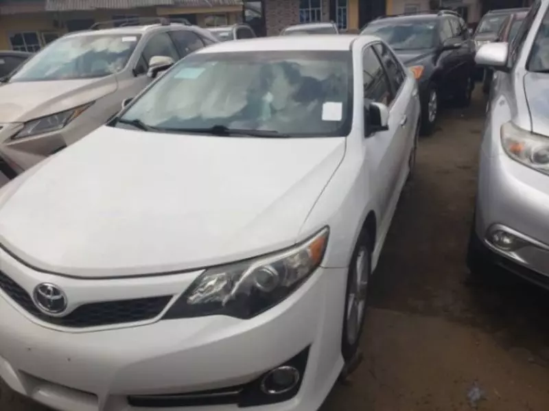 Toyota Corolla - 2012
