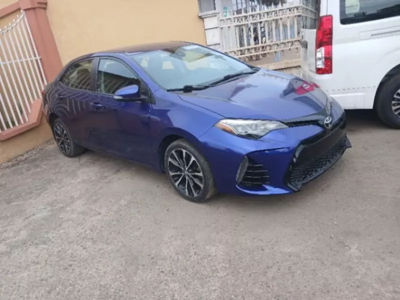 TOYOTA Corolla   - 2018