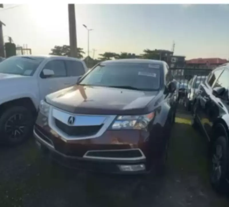 Acura MDX   - 2010
