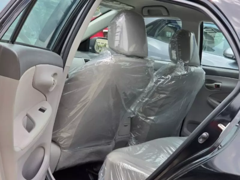 TOYOTA Corolla   - 2010