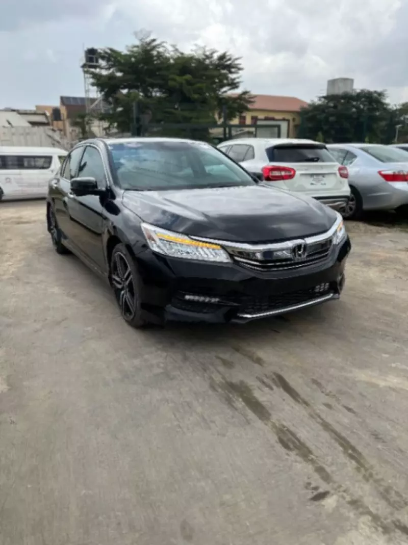 Honda Accord - 2017