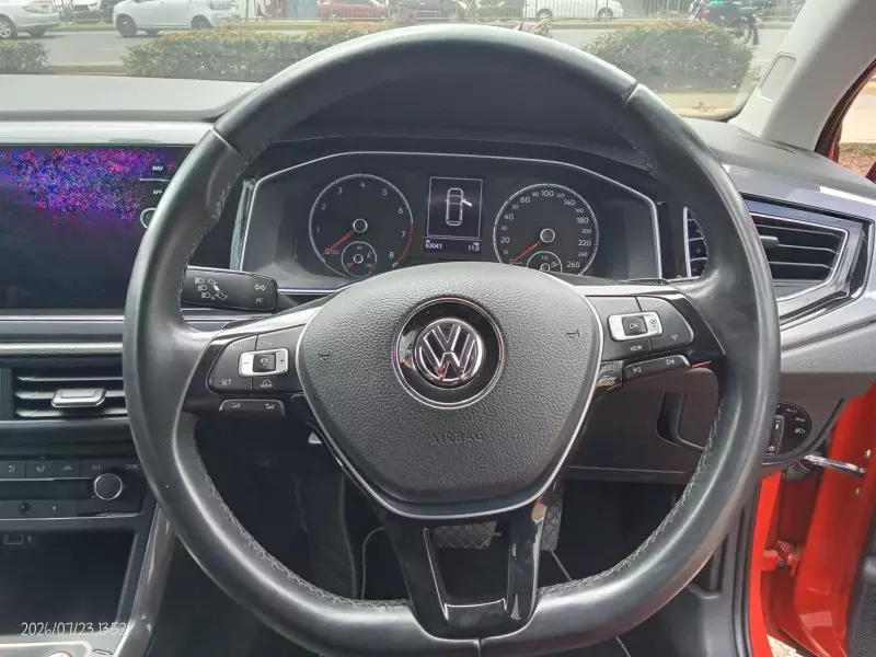 Volkswagen Polo   - 2018