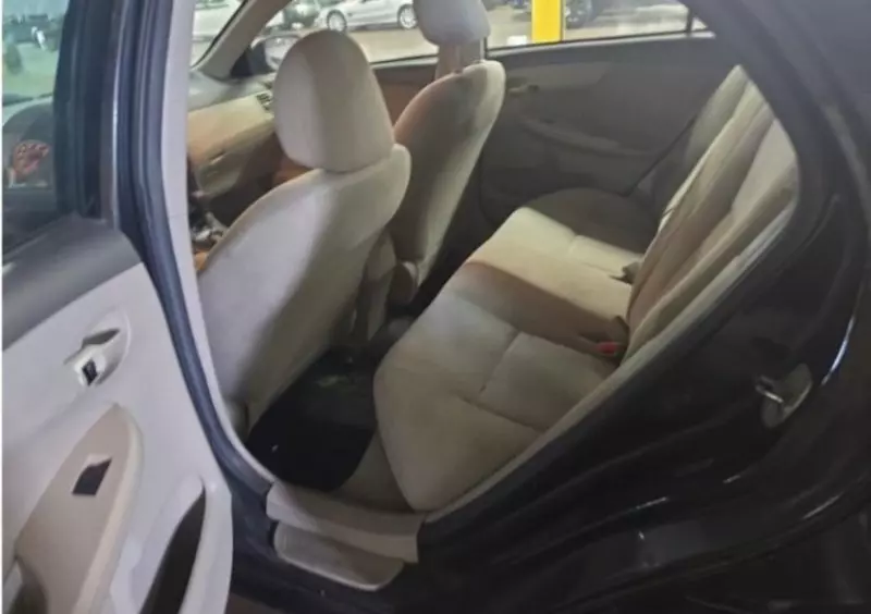 Toyota Corolla   - 2009