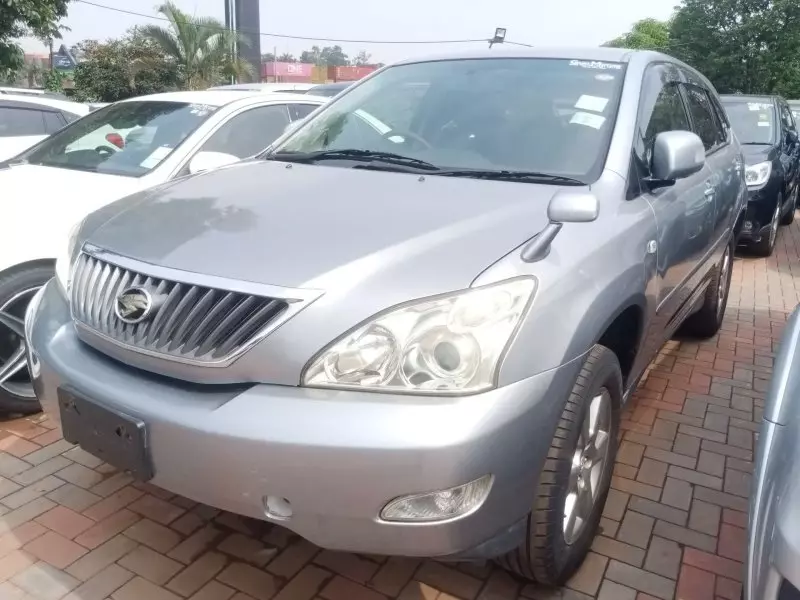 Toyota Harrier   - 2012