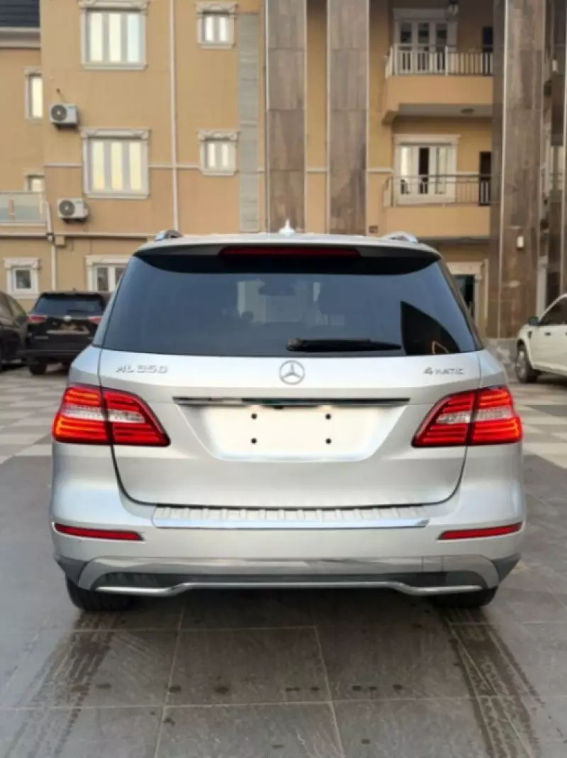 Mercedes-Benz ML 350   - 2012