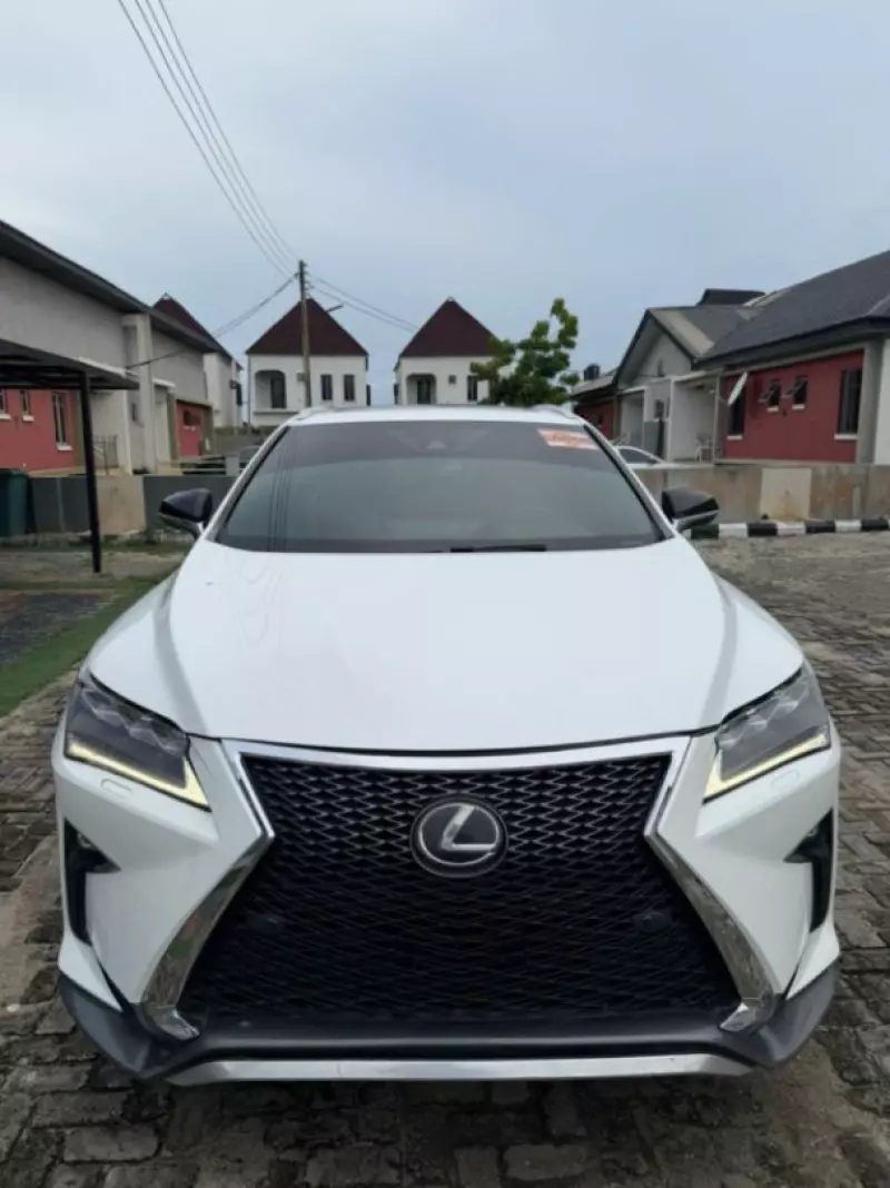 Lexus RS 350   - 2020