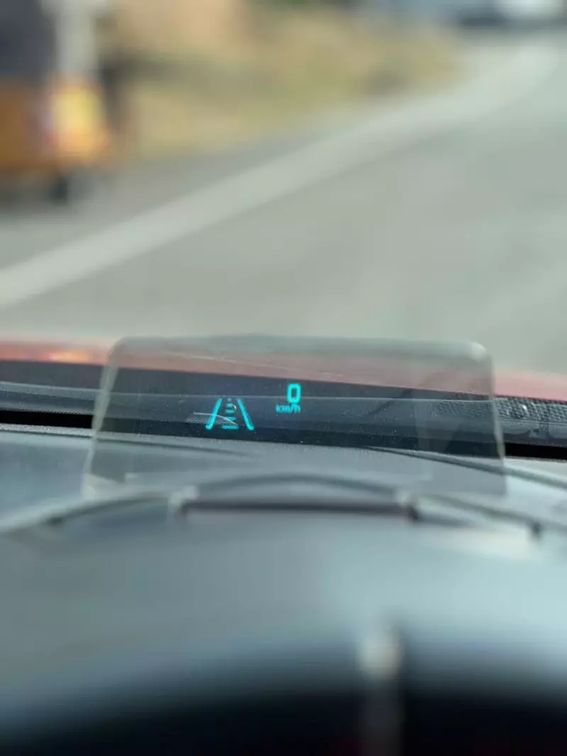 Mazda Axela    - 2014