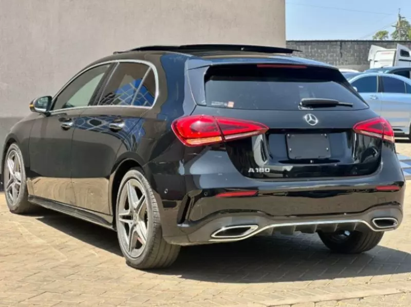 Mercedes-Benz A180   - 2019
