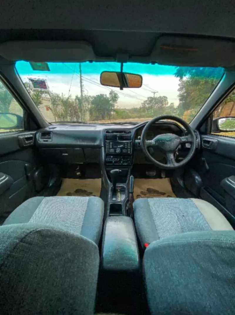 Toyota Carina   - 2000