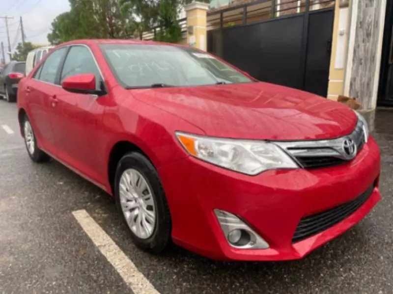 TOYOTA Camry   - 2012