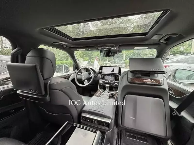 Lexus LX   - 2023