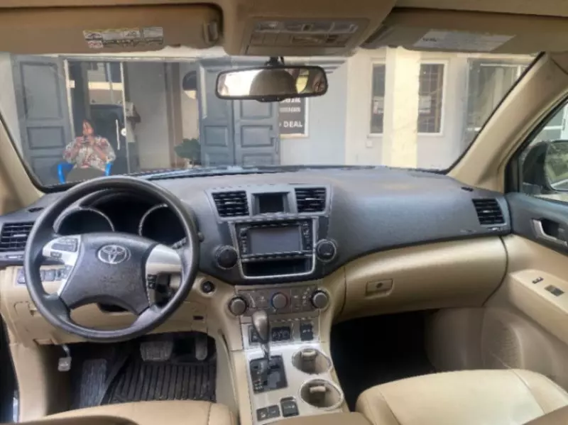 TOYOTA Highlander   - 2013
