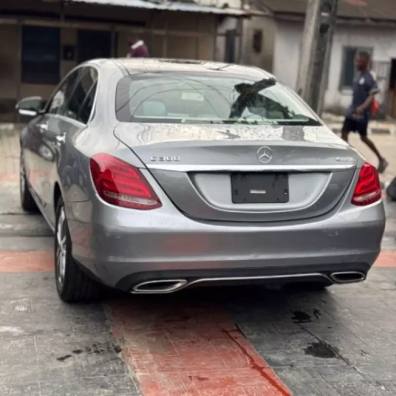 Mercedes-Benz C 300   - 2015