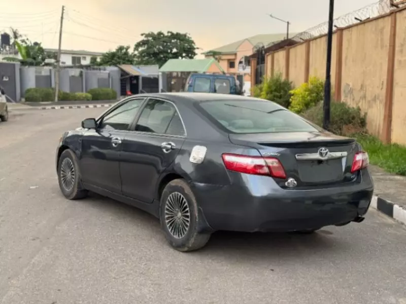 Toyota Camry   - 2007