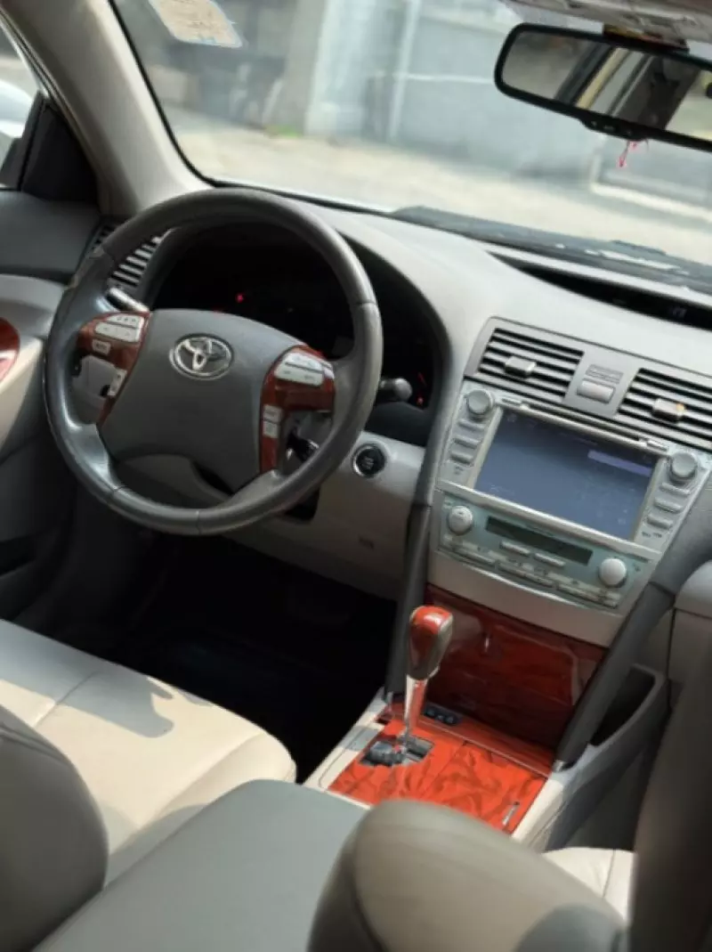 Toyota Camry - 2007