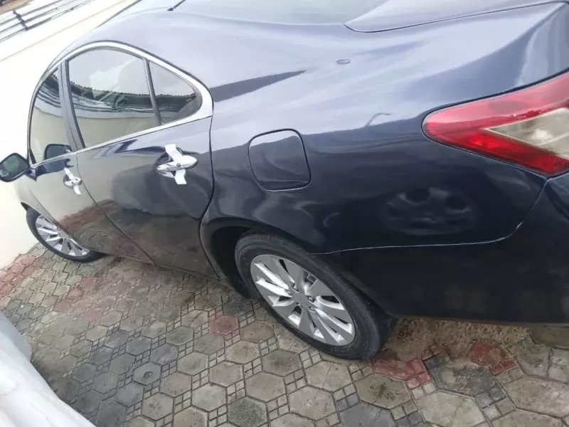 Lexus ES 350 - 2010