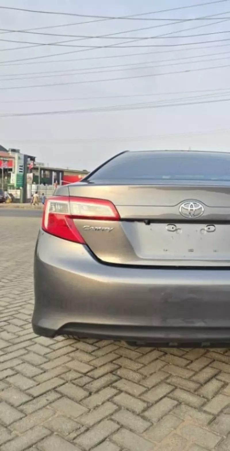 Toyota Camry   - 2012