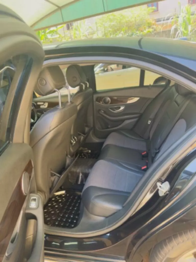 Mercedes-Benz C200 - 2015