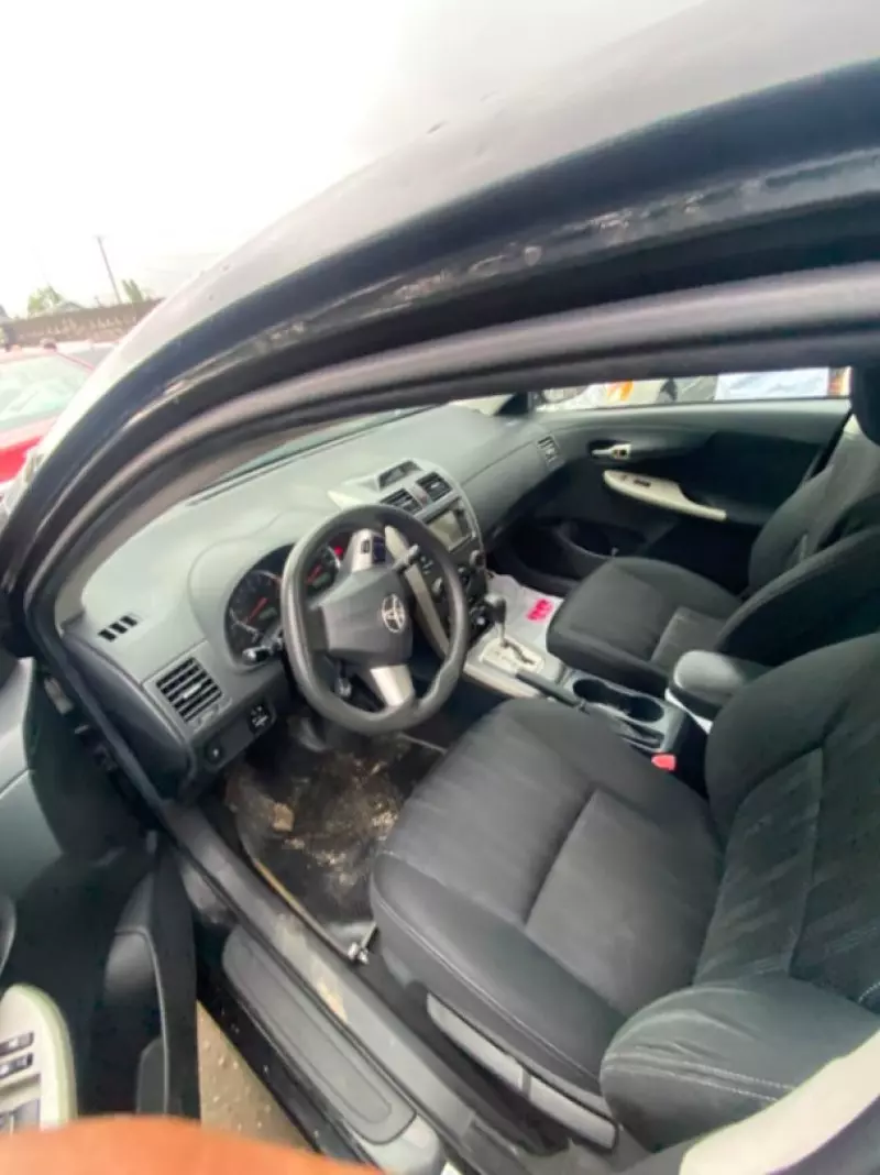 TOYOTA Corolla   - 2012