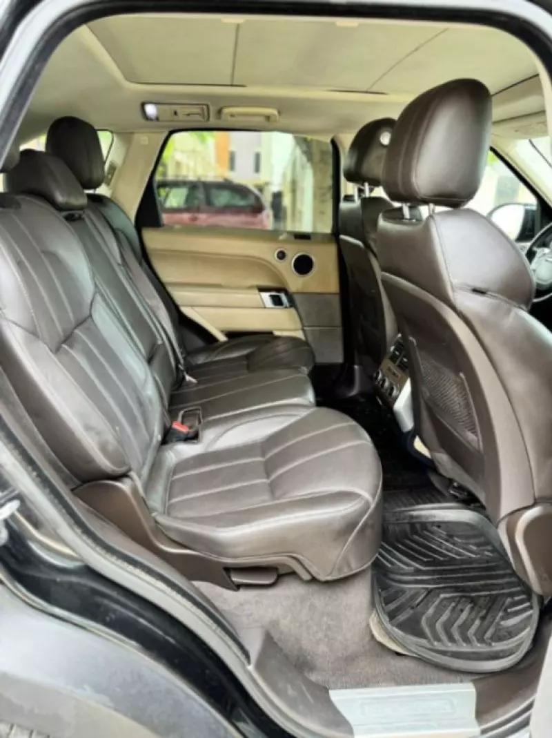 Land Rover Range Rover Sport   - 2014