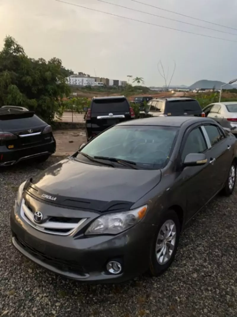 TOYOTA Corolla   - 2012