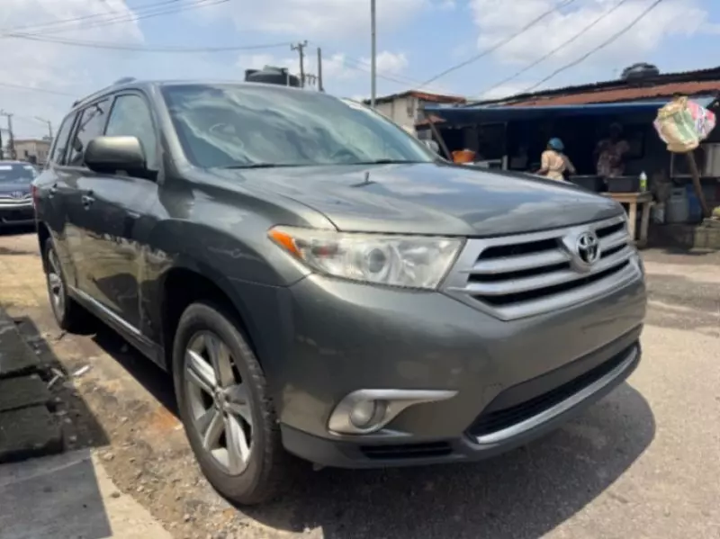 TOYOTA Highlander - 2012