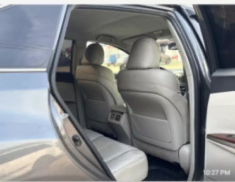 TOYOTA Venza - 2012