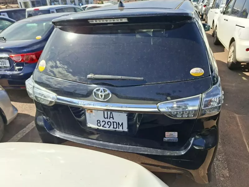 Toyota Wish   - 2012