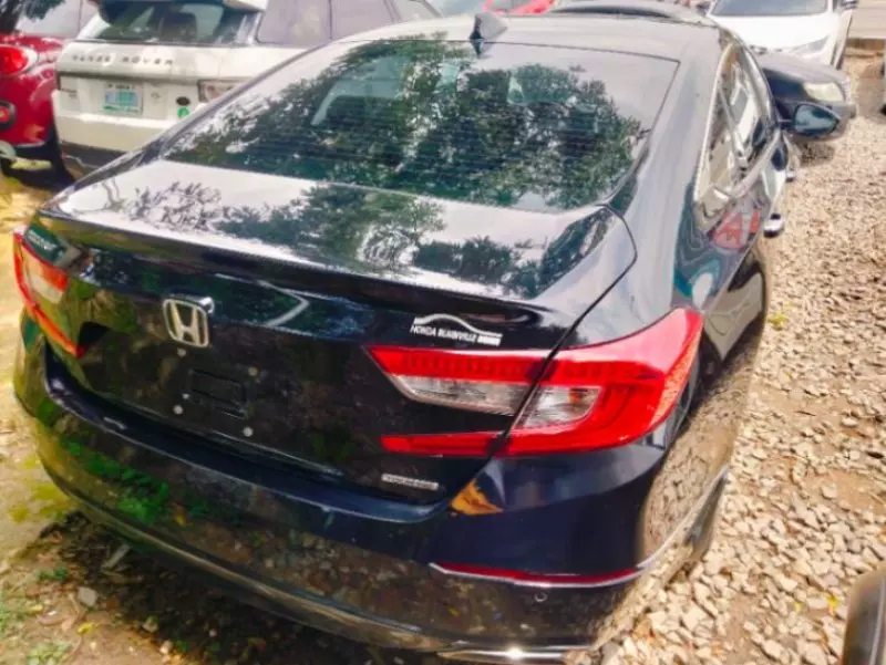 Honda Accord   - 2018