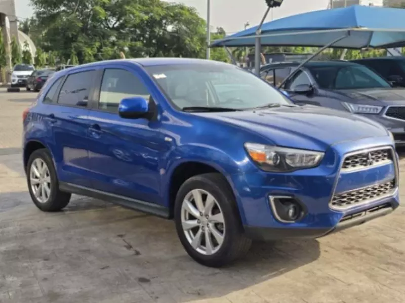 Mitsubishi Outlander Sport   - 2016