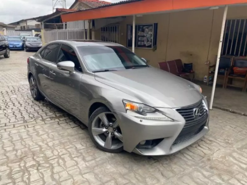 Lexus IS 250   - 2015