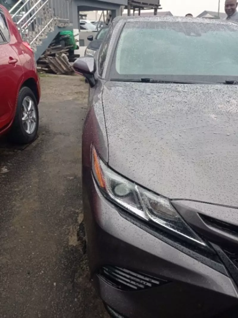 Toyota Camry   - 2019