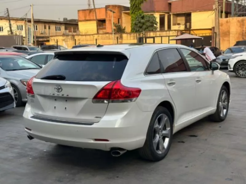 Toyota Venza   - 2009