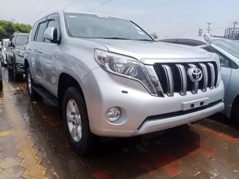 Toyota Land Cruiser Prado   - 2015