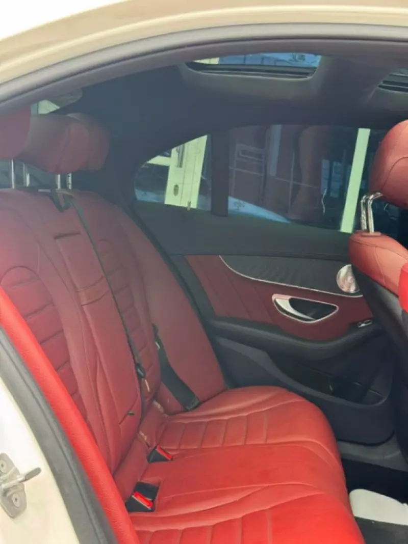 Mercedes-Benz C-class   - 2017