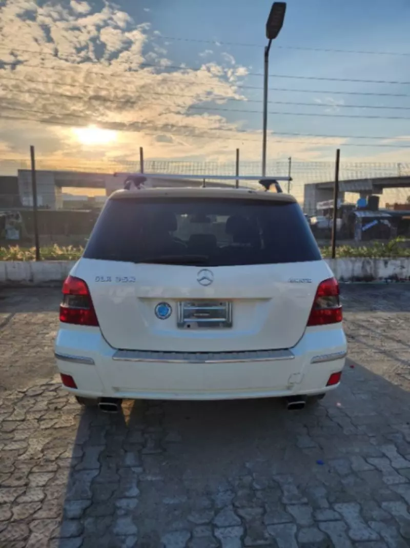 Mercedes-Benz GLK 350 - 2010