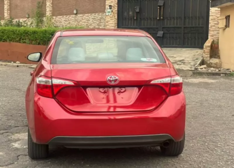 TOYOTA Corolla   - 2011