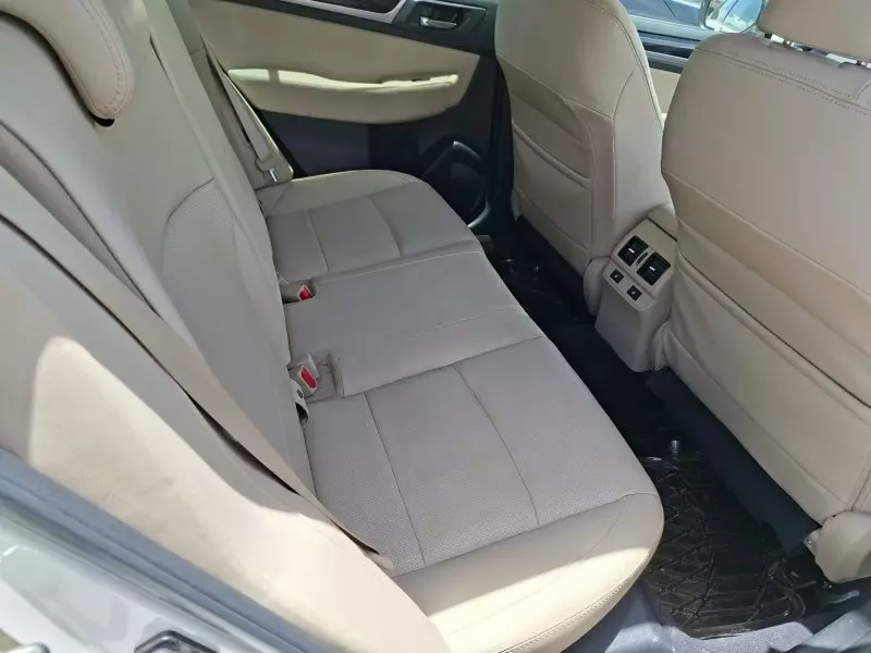 Subaru Outback   - 2016