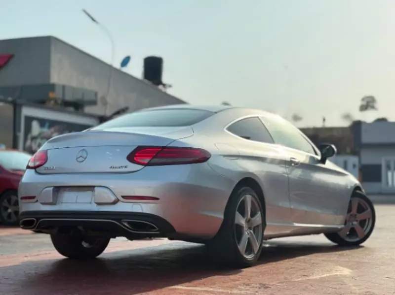 Mercedes-Benz C 300   - 2016