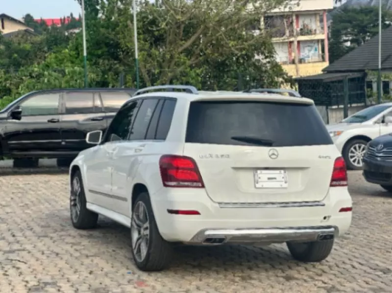 Mercedes-Benz GLK 350   - 2013