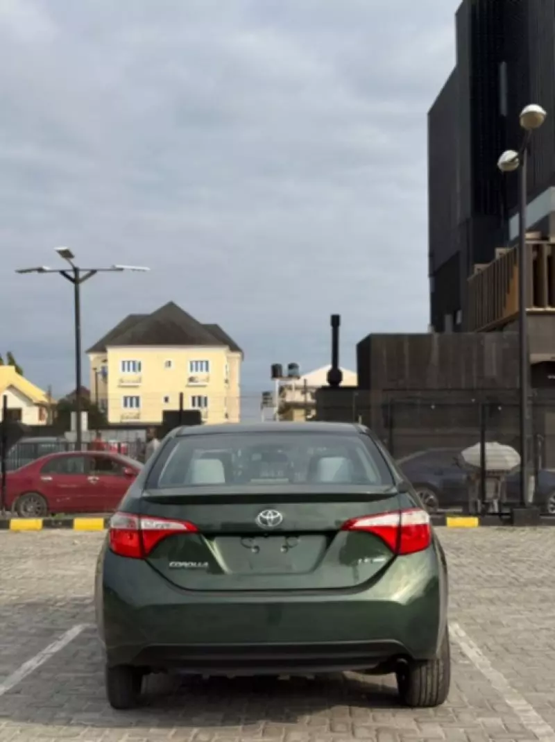 Toyota Corolla - 2013
