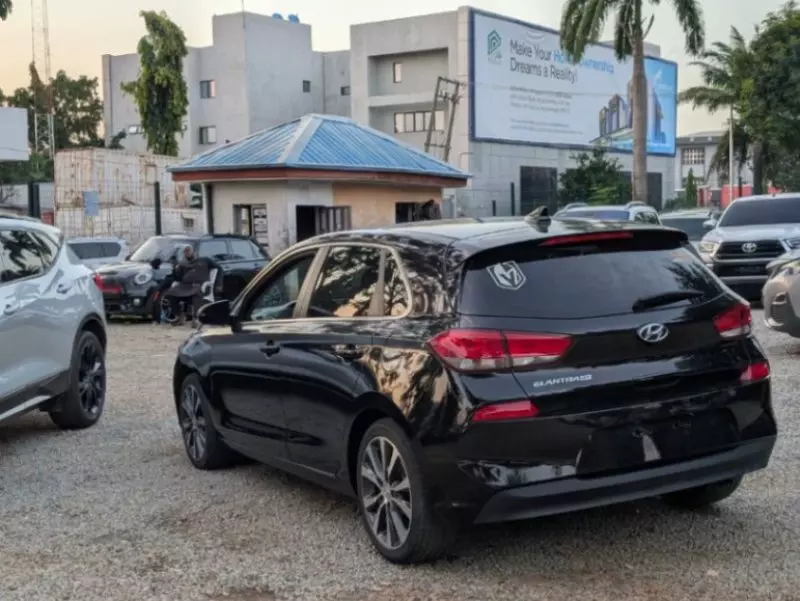 Hyundai Elantra GT   - 2019