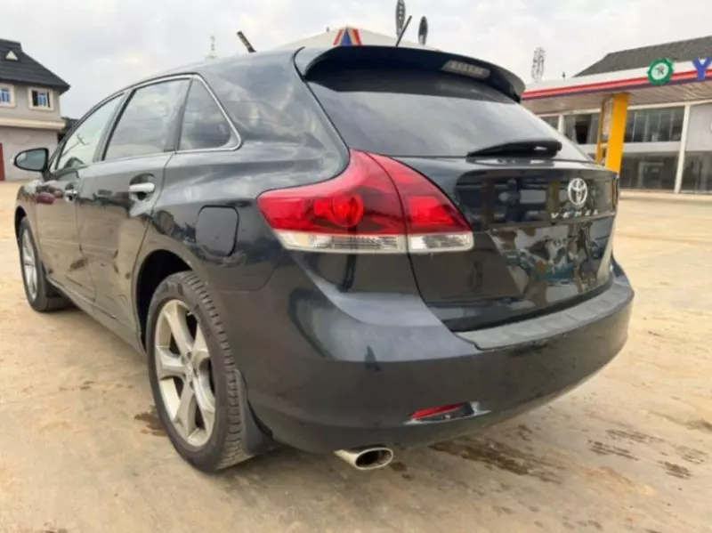 Toyota Venza   - 2013