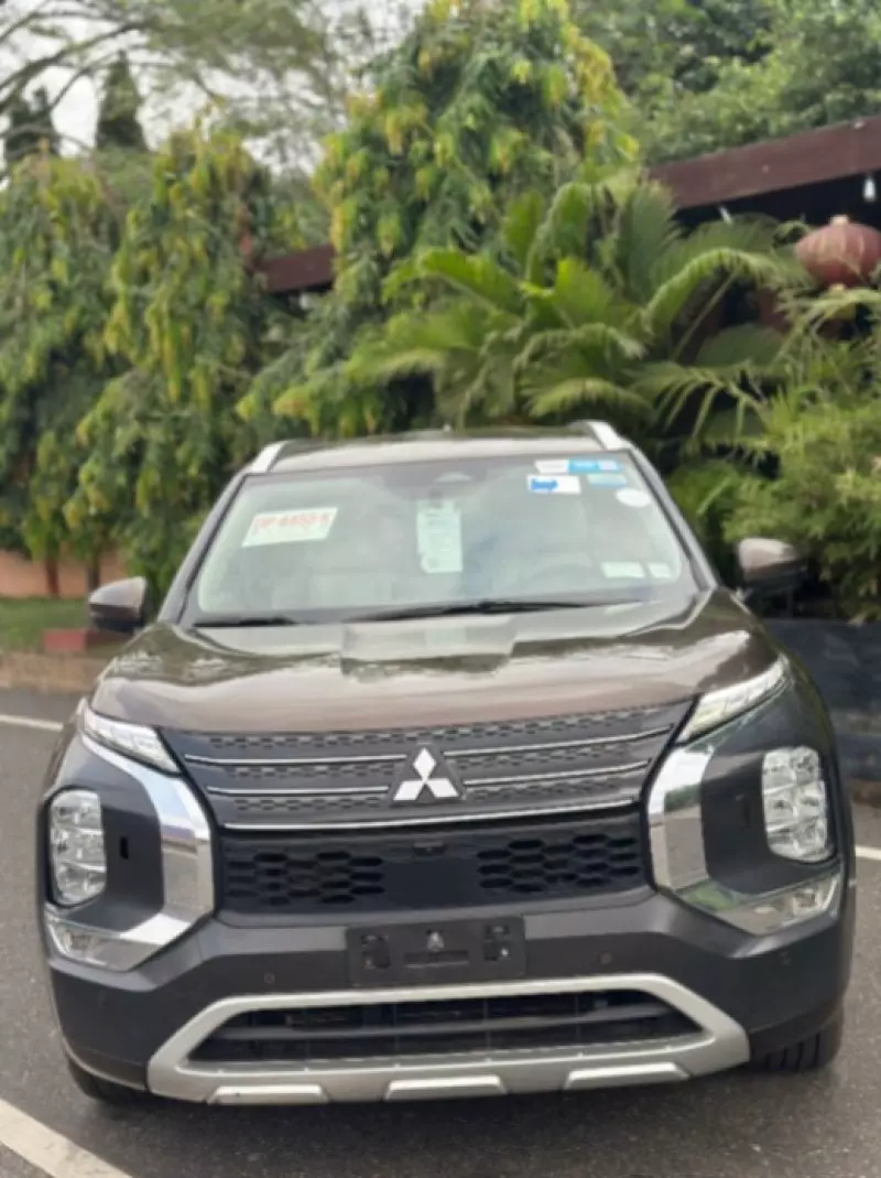 Mitsubishi OUTLANDER   - 2022