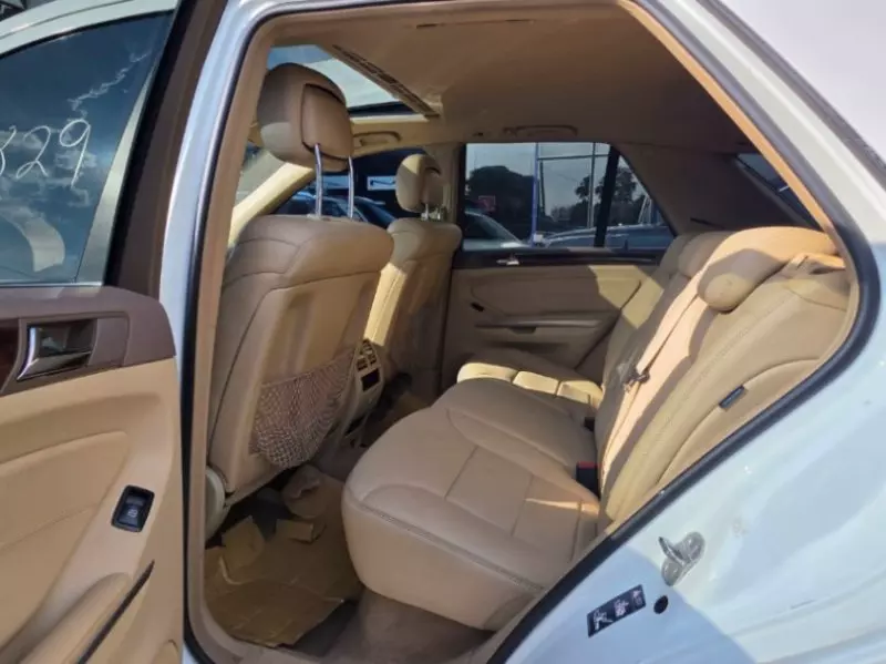 Mercedes-Benz ML 350   - 2011